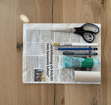 Dinosaurier_01_Bastelutensilien