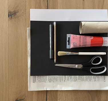 Rotes Auto_01__Bastelutensilien