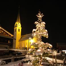 Heilige Rorate in der Pfarrkirche