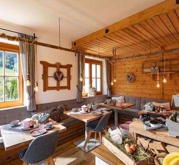 Pension_Edelweiss_Dorfstrasse_99_Soell_05_2025_Fru