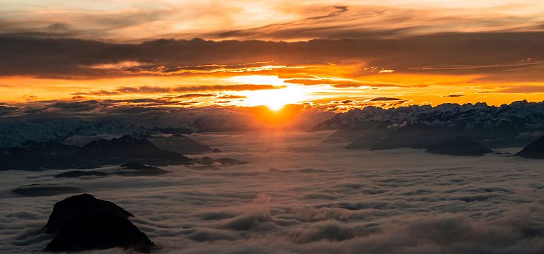 Über den Wolken